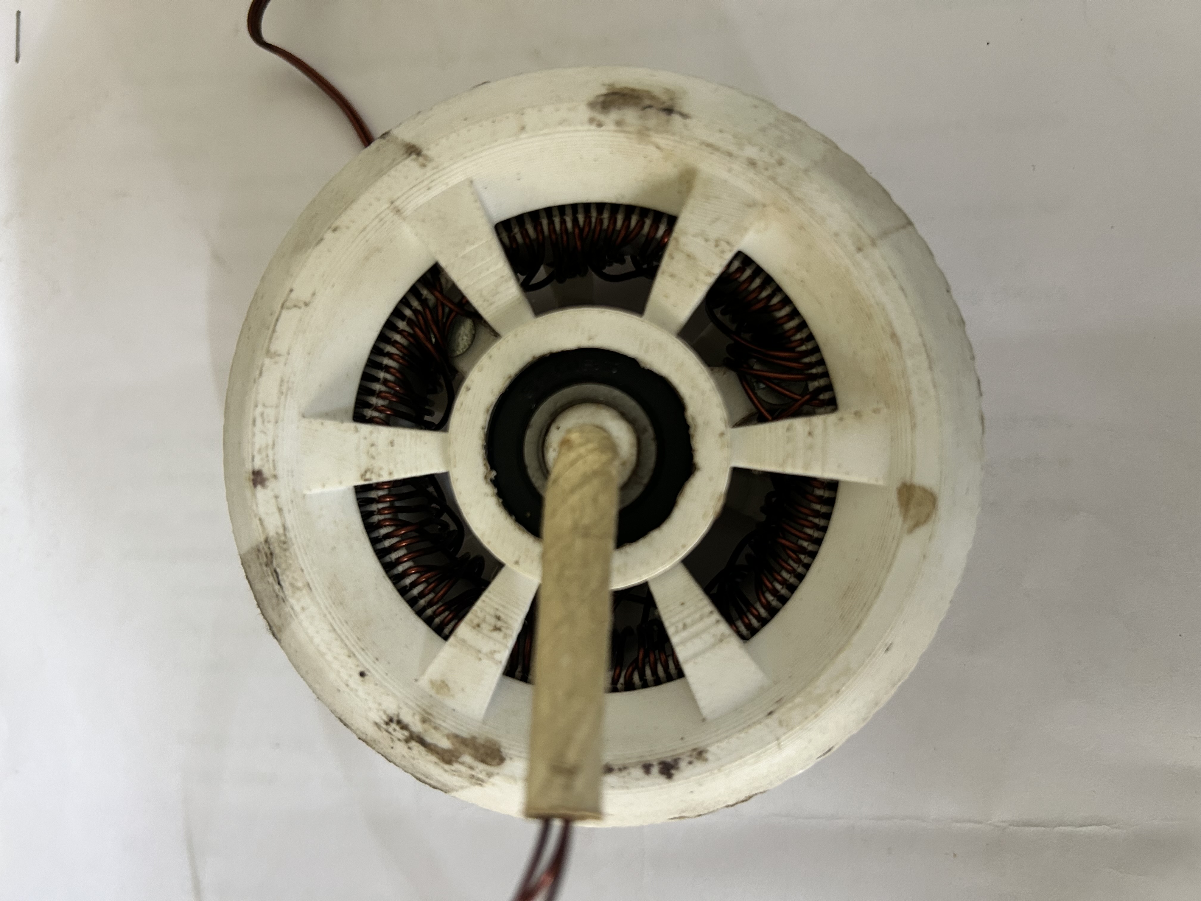 General construction view of the full motor...